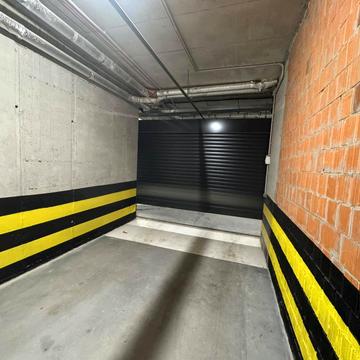 Пасічна вул., 150