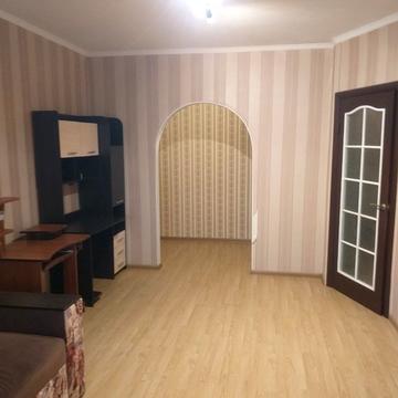 Академіка Сахарова вул., 20