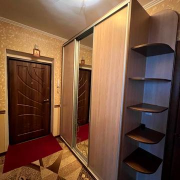 Анатолія Бортняка вул., 8