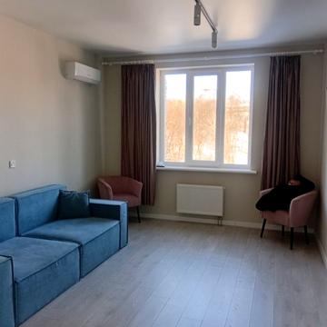 Ботанічна вул., 2