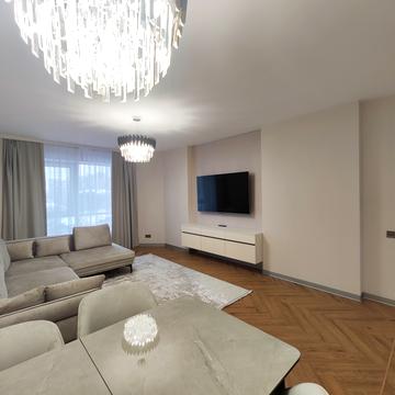 Золотоустівська вул., 25