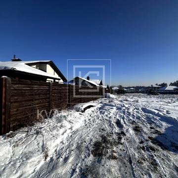 Євгена Плужника вул.