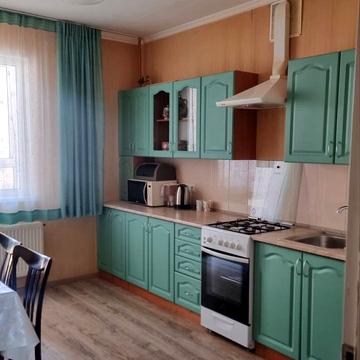 Метрологічна вул., 13