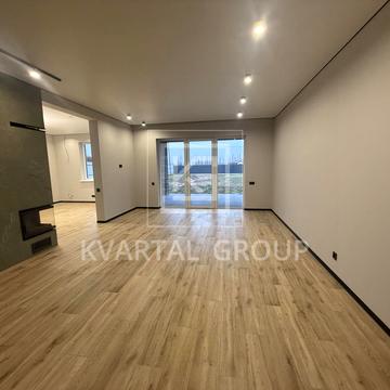 Молодіжна вул.