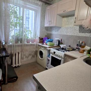 Варненська вул., 12/2