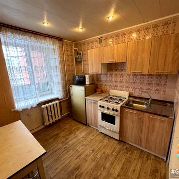 Гетьмана Петра Дорошенка вул. (Генерала Грушевого), 12