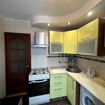 Олександра Поля просп. (Кірова), 86