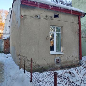 Щекавицька вул., 8