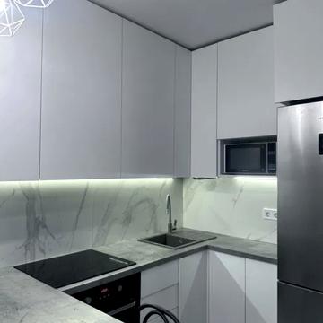 Роксоляни вул., 12