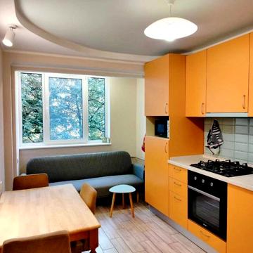 Загорівська вул. (Багговутівська), 38