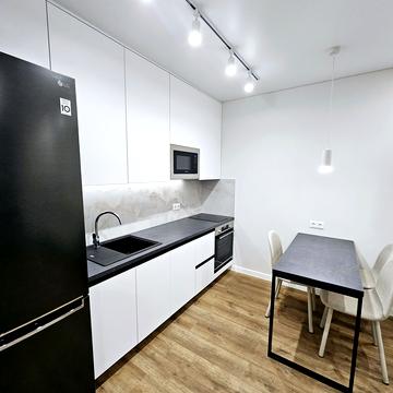 Салютна вул., 2к21