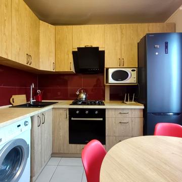 Центральний просп. (Лермонтова), 15