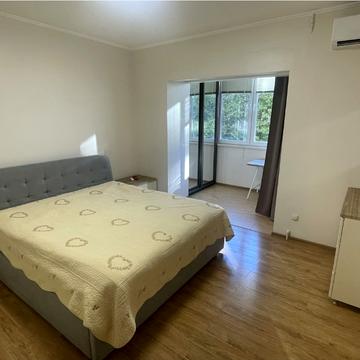 Вайсера вул., 4/2