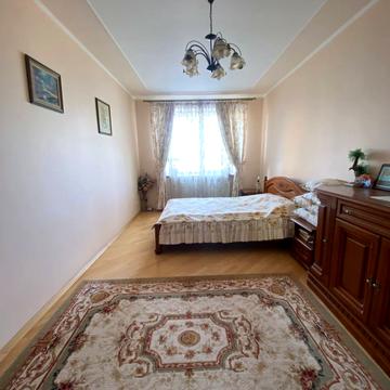 Жасминова вул., 11