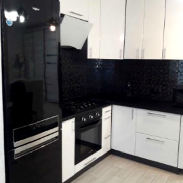 Володимирська вул., 7