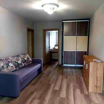 Прирічна вул., 17