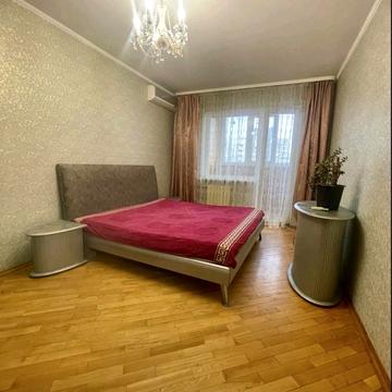 Академіка Заболотного вул., 84