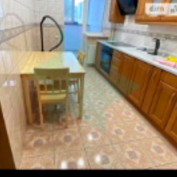 Січеславська Набережна вул., 3