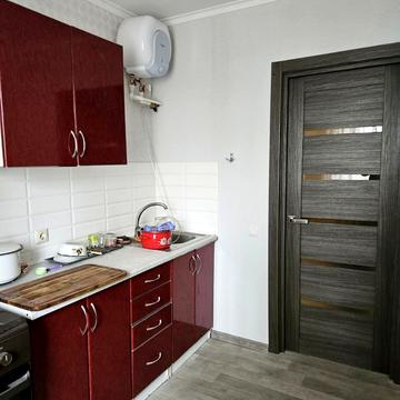 Небесної Сотні просп. (Маршала Жукова), 10г