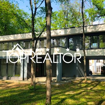 Лісопарківська вул.