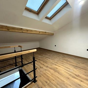 Андрія Сахарова вул., 27-Б