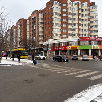 Небесної Сотні вул. (Леніна), 61