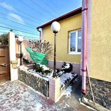 Польова вул.