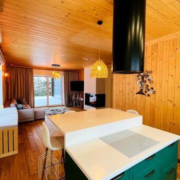 Гетьманська, 12