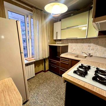 Михайла Бойчука вул. (Кіквідзе), 6