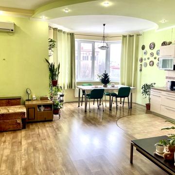 Середньофонтанська вул., 19б