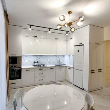 Тернопільська вул., 46