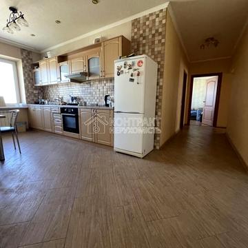 Академіка Павлова вул., 144