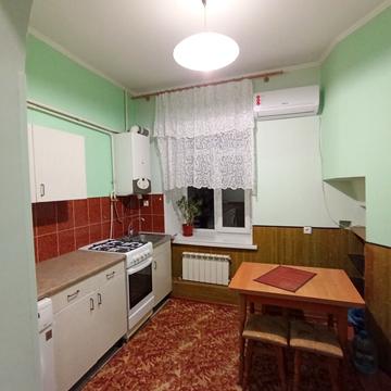 Колонтаївська вул., 39