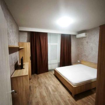 Павла Лі пров. (Московський), 2-Б