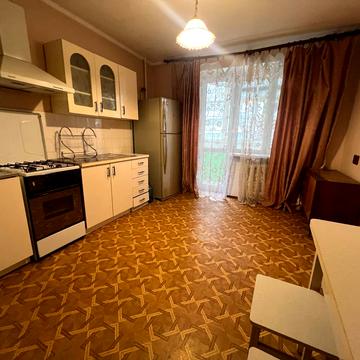 Педагогічна вул., 18