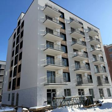 Євгена Коновальця вул., (Будинок 3)