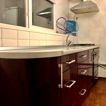 Теплична вул., 38