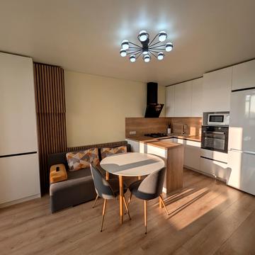 Лісогринівецька вул., 36