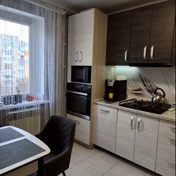 Андріївська вул., 16