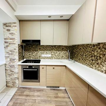 Борщагівська вул., 16