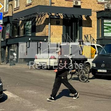 Іоанна Павла II вул. (Патріса Лумумби), 7