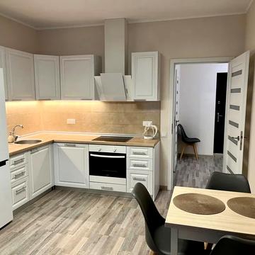 Деміївська вул., 16