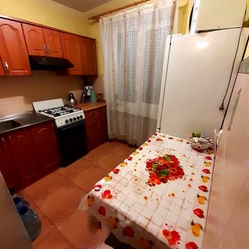 Євгена Коновальця вул., 144а