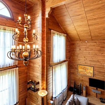 Центральна вул.