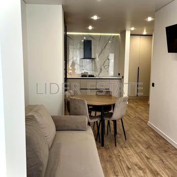 Капушанська вул., (Будинок 2)