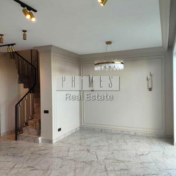 Зарічна вул.