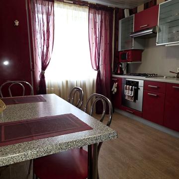 Олександра Коваленка вул. (Нахімова), 38