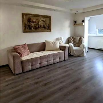 Пішонівська вул., 7