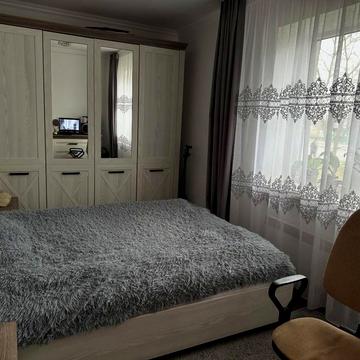 Володимира Великого вул., 48