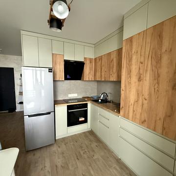 Кадетський Гай вул., 10